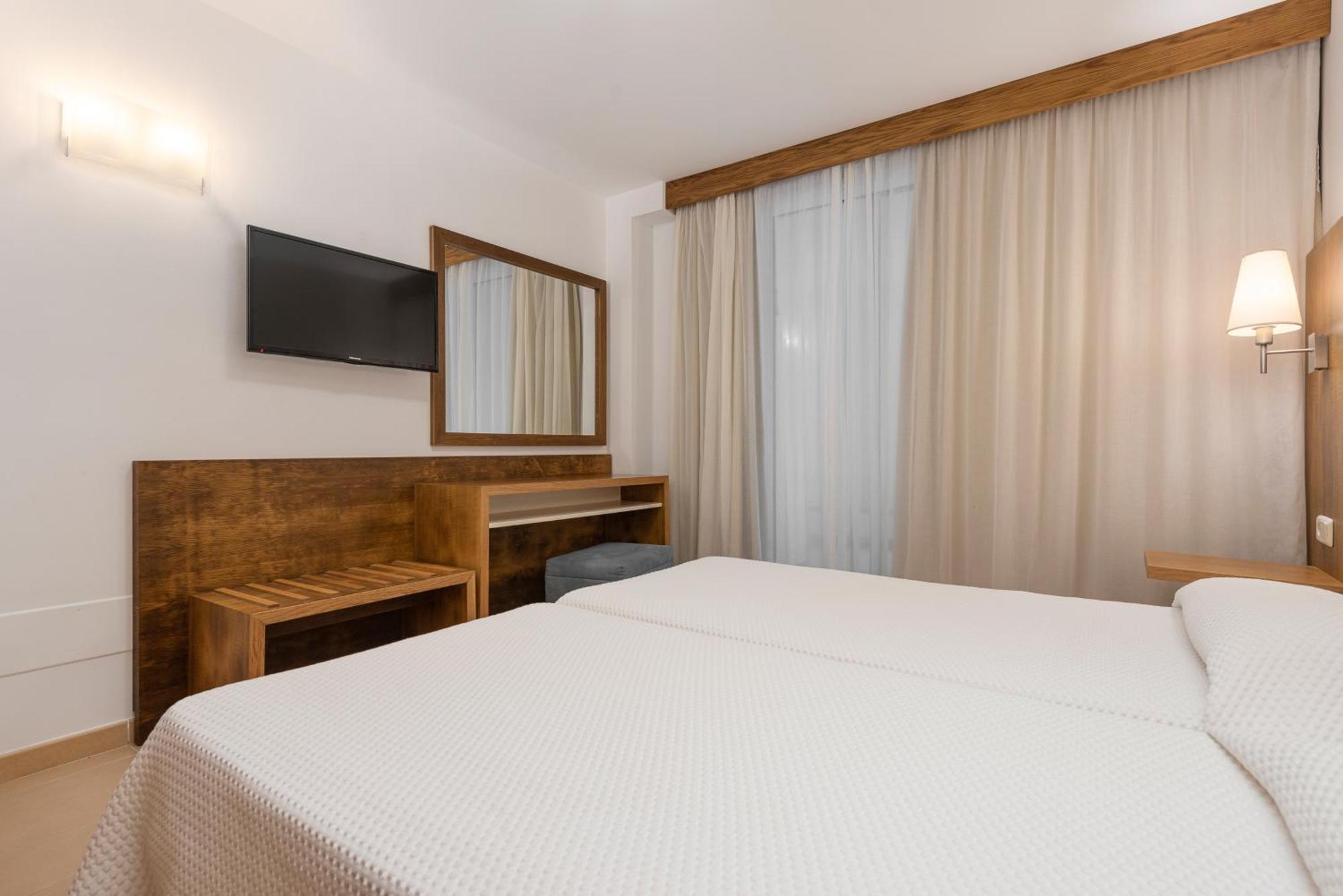 Hotel Cala Bona Cala Bona  Habitación foto