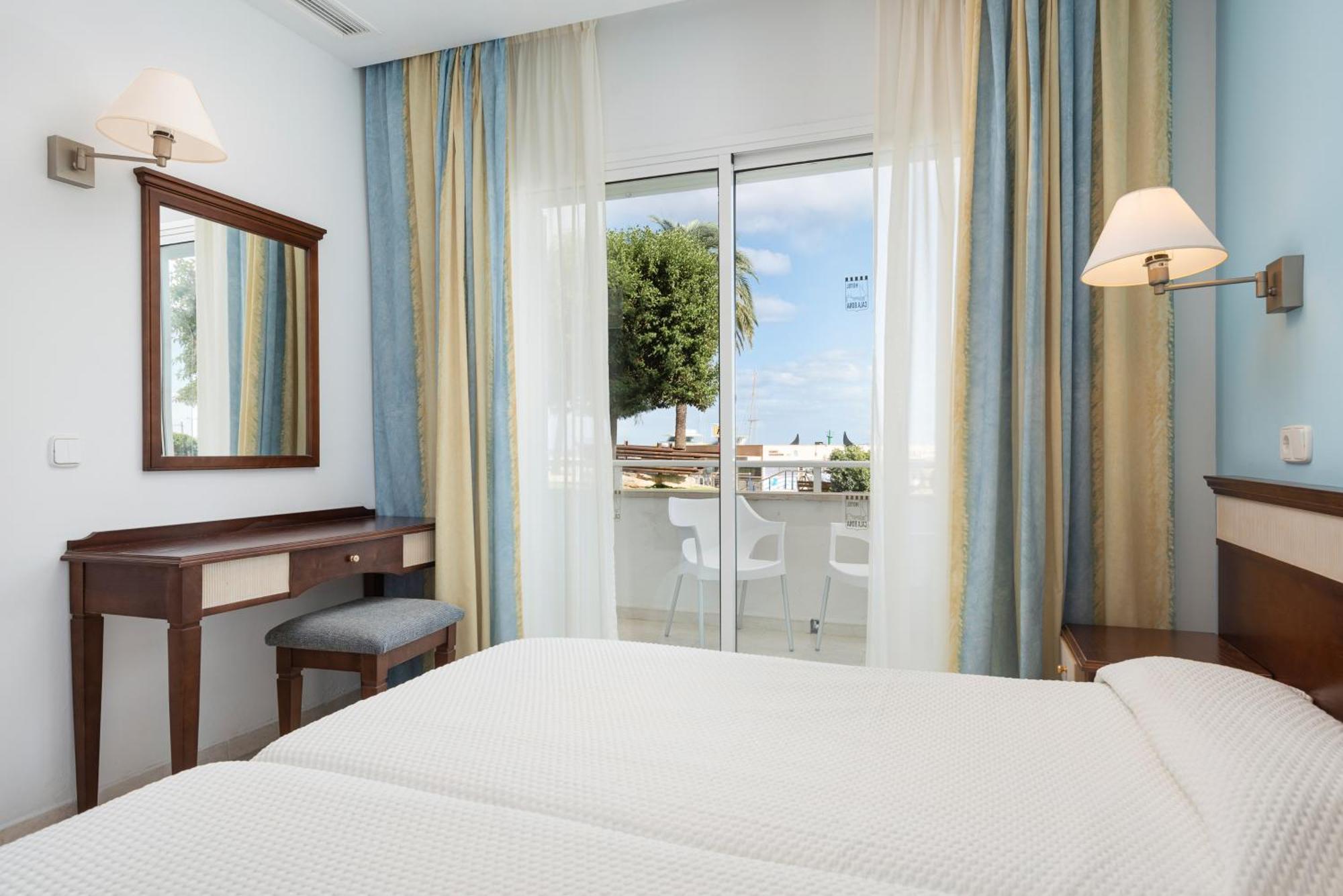 Hotel Cala Bona Cala Bona  Habitación foto